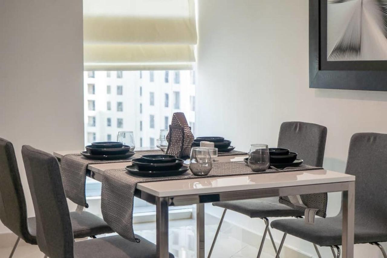 Continental Tower, Dubai Marina - Luton Vacation Homes エクステリア 写真
