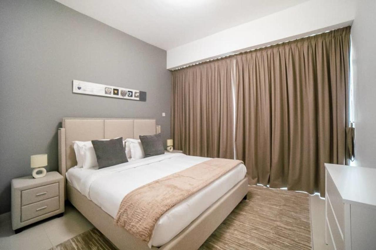 Continental Tower, Dubai Marina - Luton Vacation Homes エクステリア 写真